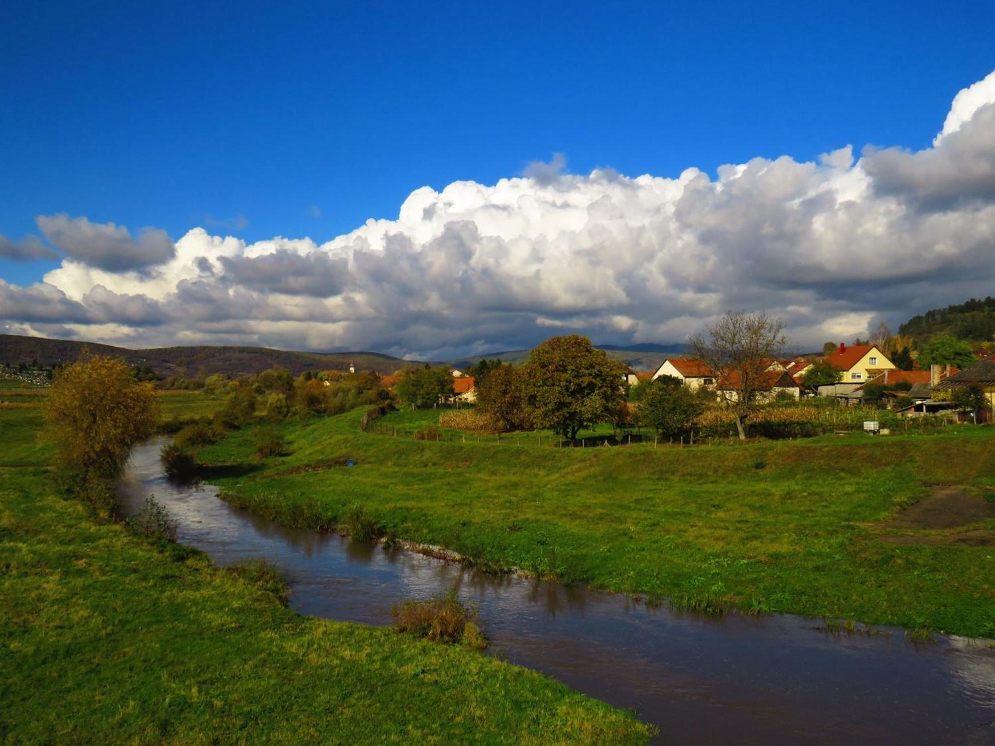 Comfort 66 - Real-Life 3-Room Family Stay With 4 Beds Miskolc Buitenkant foto